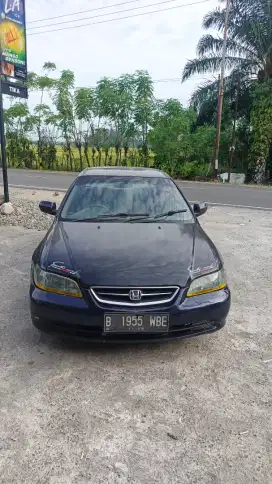 Dijual Accord 2001