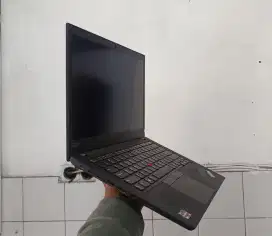 LAPTOP BUILT UP EDITING DANA PELAJAR | LENOVO T495
BISA KREDIT 0 DP