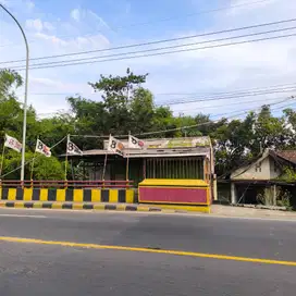 Dijual Toko / Rumah Toko dapat digunakan untuk rumah makan atau cafe
