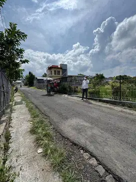 Tanah nol jalan samping alun alun batu
