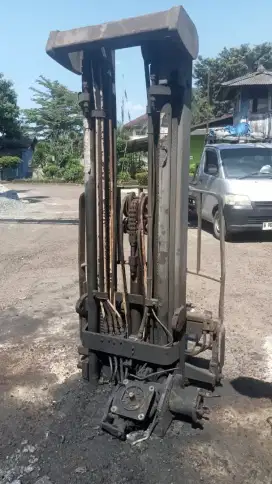 Boom garpu forklift