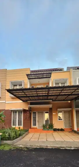 Rumah dua lantai lantai siap huni ri raffles hills cibubur