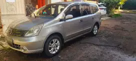 Nissan Grand livina 2011 Bensin
