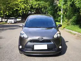 Toyota Sienta V Matic / AT 2017Coklat