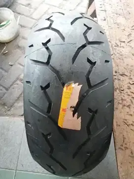 Ban Harley Davidson. Pirelli night dragon 240/45-18