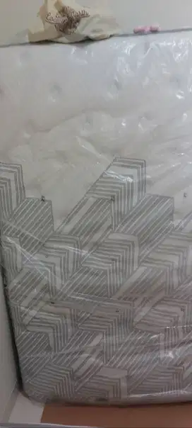 Kasur merk in the box ukuran 200x120x27cm