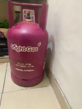 Tabung gas 12kg plus isi