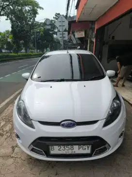 FORD FIESTA S 1.6 AT 2011 JUAL CEPET BU !!!