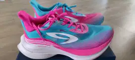 Sepatu Running/Lari 910 Haze Pro ukuran 41
