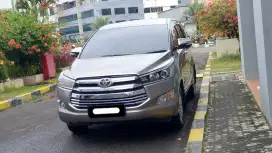 Toyota kijang innova v manual bensin 2016 coklat
