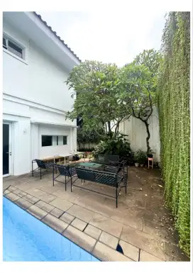 Di jual rumah luas murah di cilandak lebak bulus