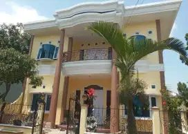 Rumah Mewah di Komplek Kawaluyaan Indah Kota Bandung