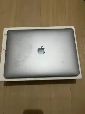 mcbook pro 13 inc 1 TB 2020
