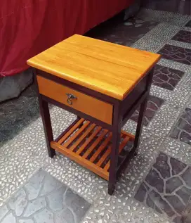 Meja serbaguna. Magicom, dispenser.