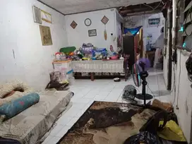 Dijual Murah Rumah Tua strategis di  Cengkareng Timur