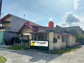 Rumah 1 Lantai Berpagar Dijual Dijalan Merak Sakti Ujung Pekanbaru