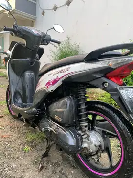Honda beta pop putih