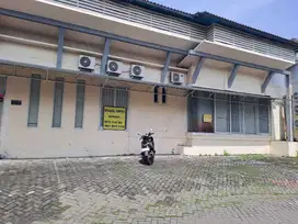 Dijual cepat bangunan kantor siap pakai Mutiara Regency, Sidoarjo