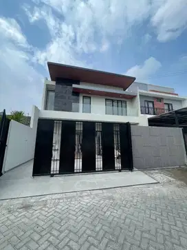 Dijual Rumah Manyar Jaya Surabaya