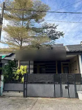 Rumah Cluster One Gate Di Tanah Sareal, Dekat Jalan Baru / Sholeh Iska