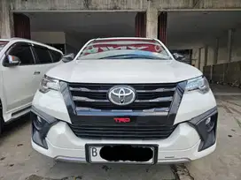 Toyota Fortuner VRZ TRD At 2018 Putih Plat Genap Terawat Siap Pakai