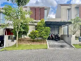 Rumah 2 lantai full furnished cluster elite di Jalan Wates Sleman