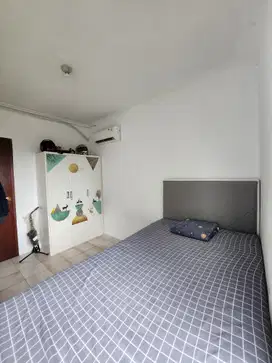 Jual apartemen mediterania garden 1 lantai rendah shm