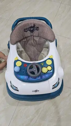 Baby Walker (untuk bayi 6-2 tahun)