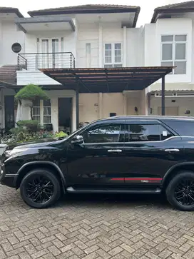 Jual cepat Fortuner 2019