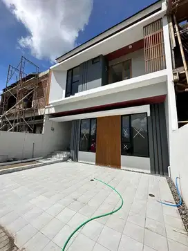 Rumah 2 Lantai Jogja Dekat Jombor Dalam Cluster Hanya 1 Milyar-an