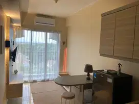 Jual Ful Furnish Apartemen Serpong Green View BSD dekat Stasiun