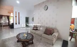 Rumah Cantik di Candi Golf, Semarang