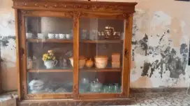 Dijual Lemari Ukir Kaca Jati