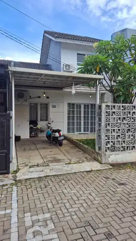 RUMAH 1 1/2 Lantai MURAH