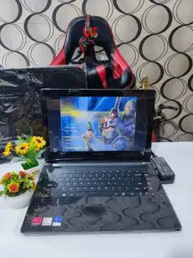 Lenovo G400-45 V08 Black LIMITED EDITION [RAM 8GB + SSD + VGA RADEON]