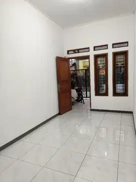 Jual Cepat Rumah Taman Cibaduyut Indah Posisi Depan Dekat Alfamart 