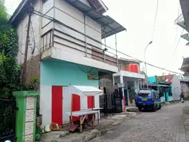 Dijual rumah dan kost kost an di ciganitri sangat strategis