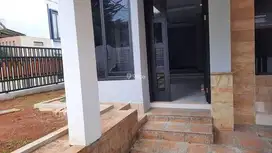 Dijual murah 3 lantai di Cendana Residence, kantor walikota Tangsel