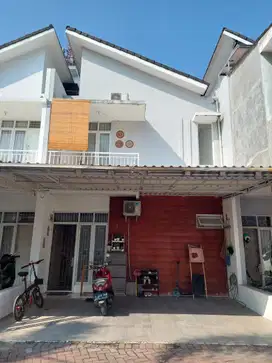 Dijual Rumah Dekat Graha Raya Cluster Prabu Residence, Kayu Gede 2