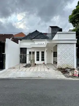 Dijual Rumah Baru Renovasi Dekat Exit Tol di Sawojajar Malang