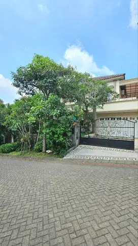 Dijual Rumah Semi Furnish Modern Tropis di Villa Puncak Tidar Malang