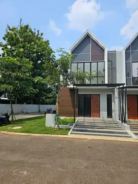 Di jual rumah 2 lantai rapih siap huni di Citra Gran Cibubur