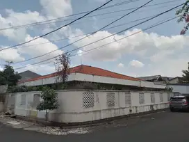 DIJUAL RUMAH HARGA BAWAH NJOP GANDARIA KEBAYORAN BARU JAKSEL