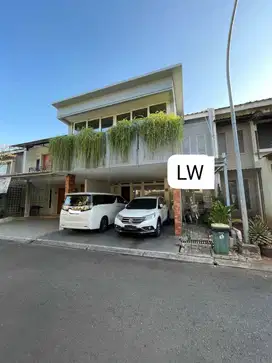 DIJUAL RUMAH MEWAH SIAP HUNI DI GREENPARK JATIWARNA BEKASI