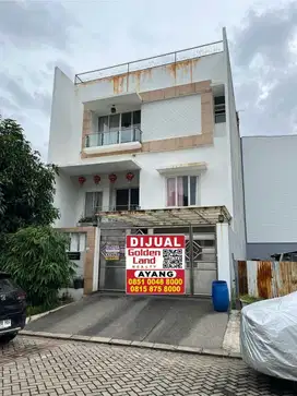 Dijual rumah manyar permai  10x20m semi furnish  rapi siapn huni