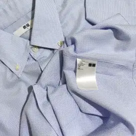 Kemeja Uniqlo pocket