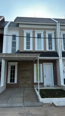 Rumah 2 lantai TownHouse