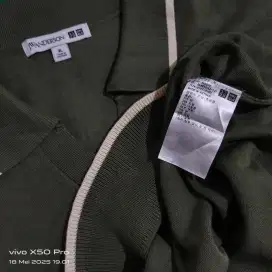 Kaos kerah knit Jwanderson x Uniqlo