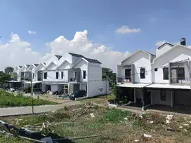 Rumah dua lantai dekat cimahi