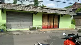 di jual kios 2 pintu pinggir jln cocok buat usaha